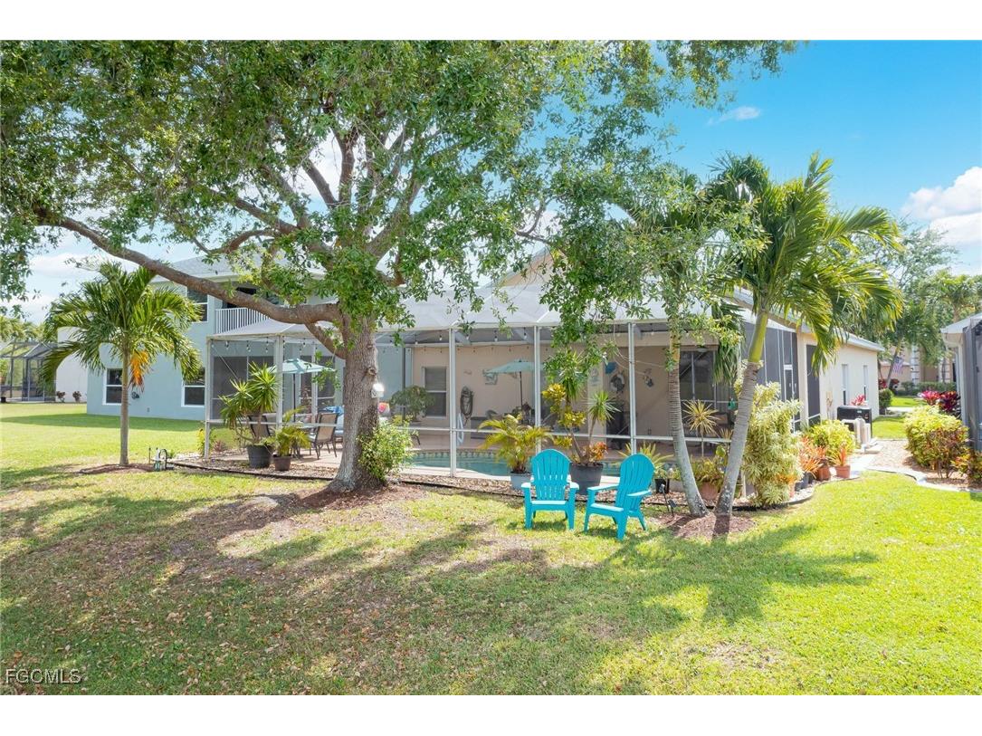 9005 Falcon Pointe Loop Fort Myers FL 33912 2025007311 image33