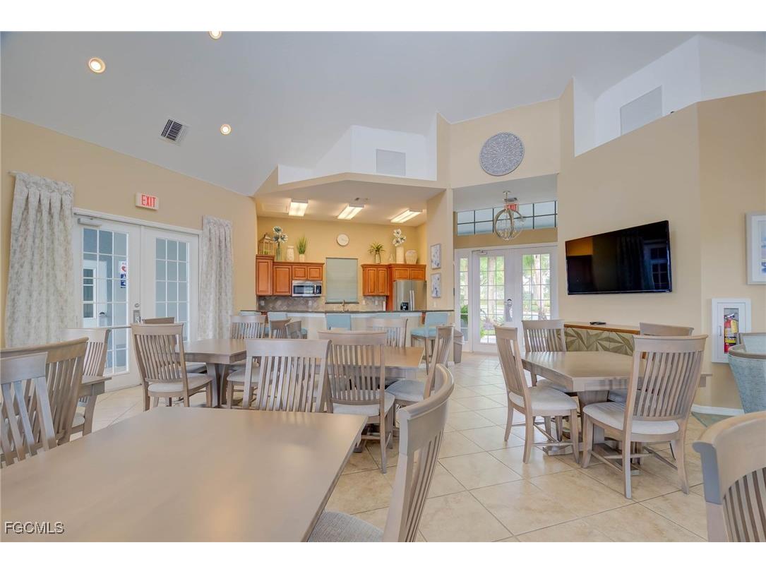 9005 Falcon Pointe Loop Fort Myers FL 33912 2025007311 image36