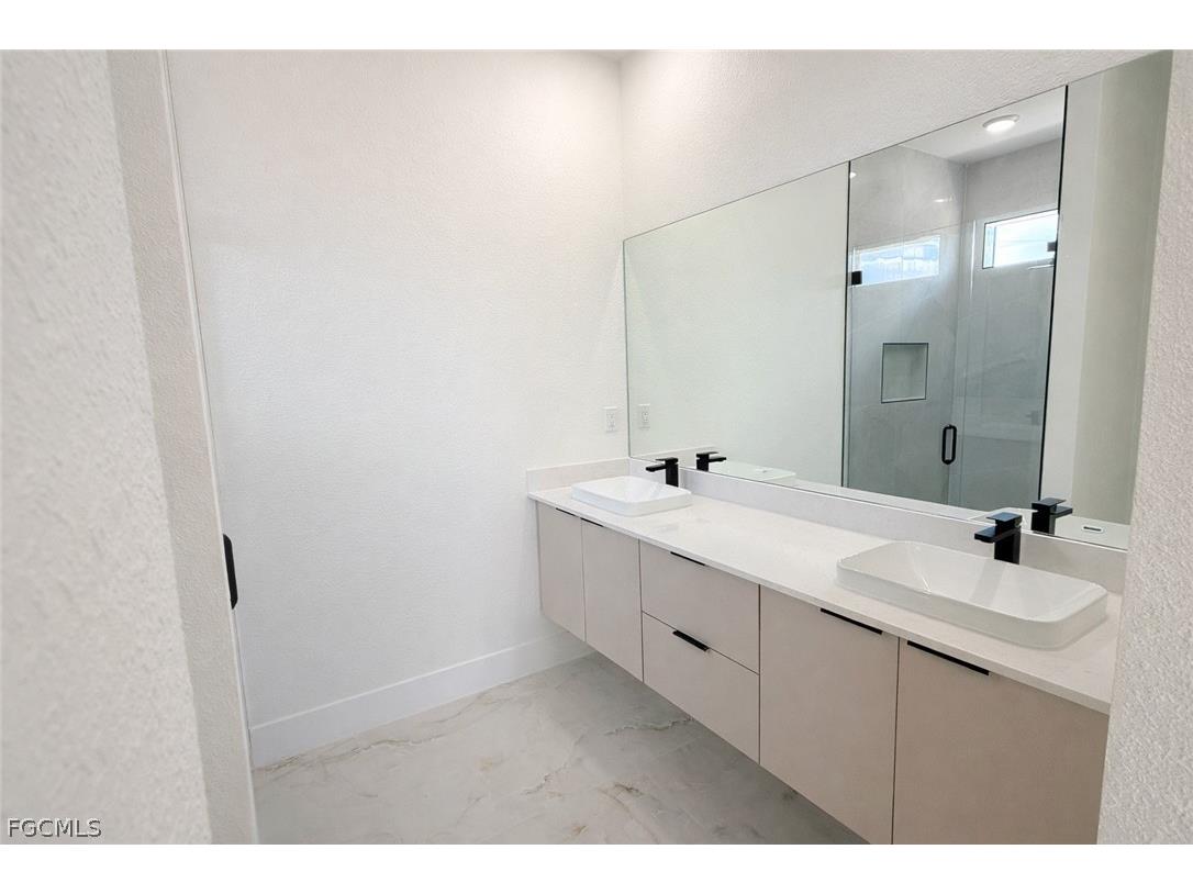 9005 Penny Circle Labelle FL 33935 2026009461 image13