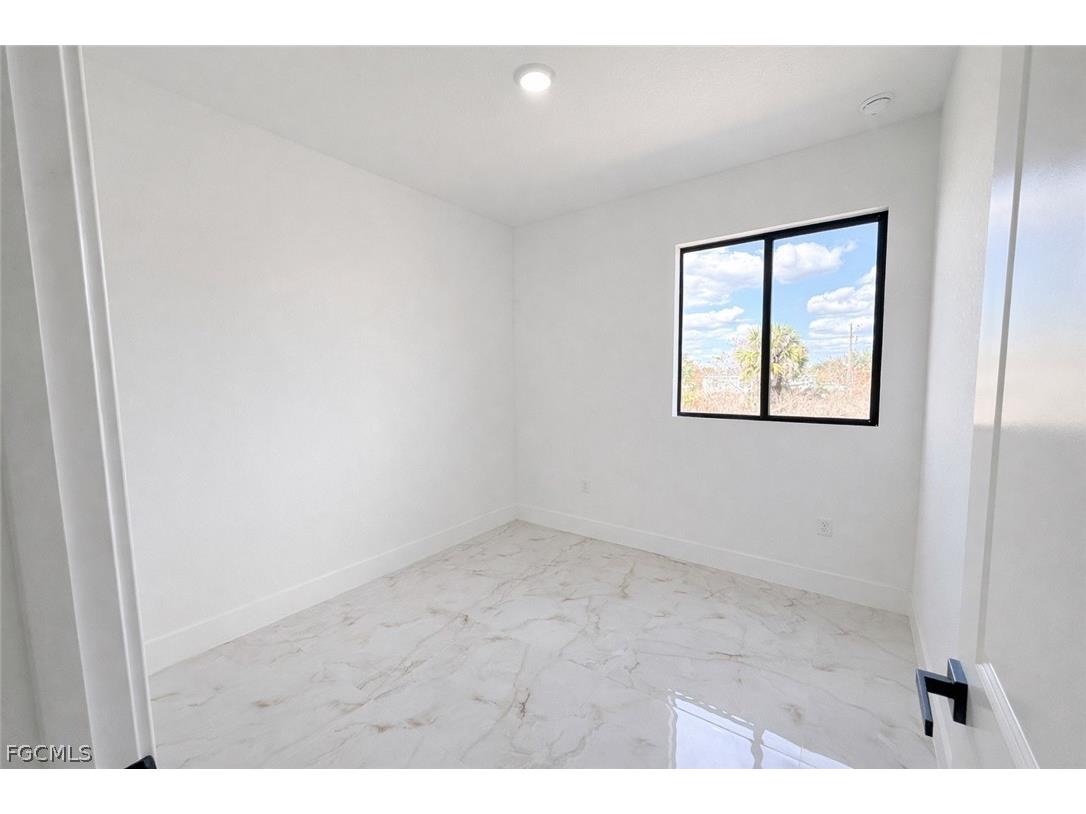 9005 Penny Circle Labelle FL 33935 2026009461 image18