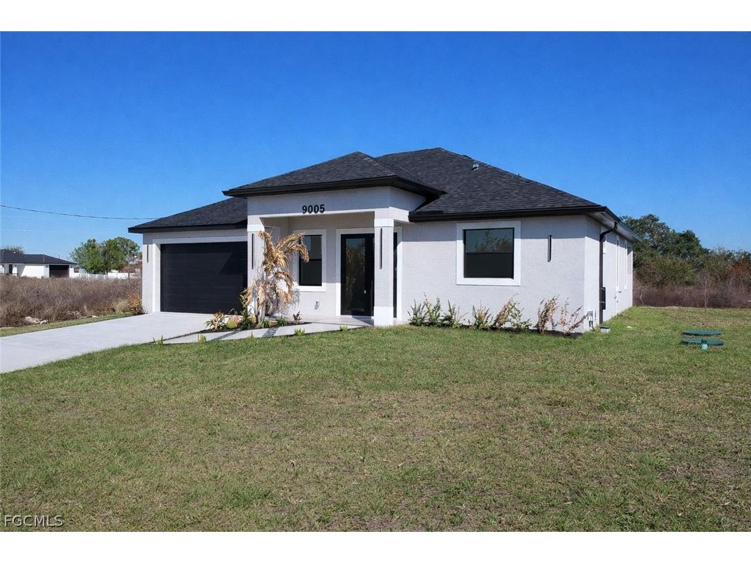 9005 Penny Circle Labelle FL 33935 2026009461 image2