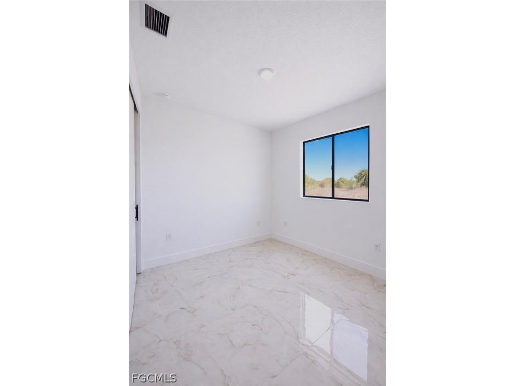 9005 Penny Circle Labelle FL 33935 2026009461 image20