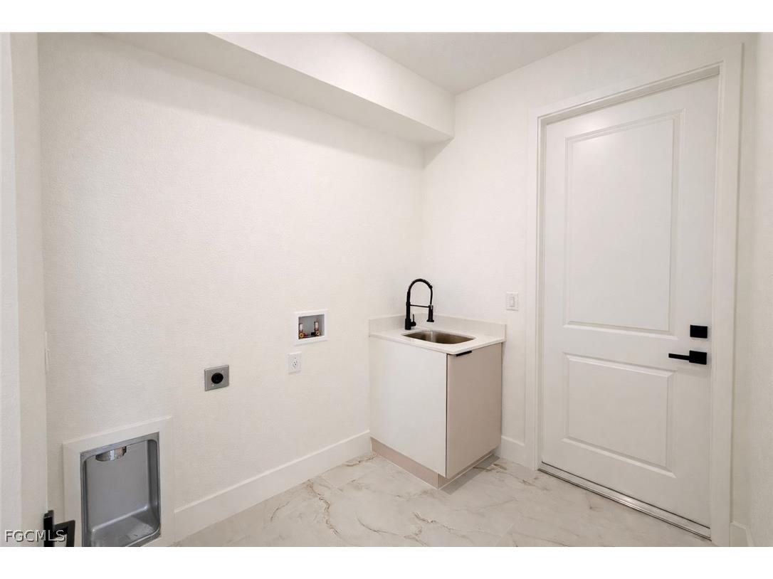 9005 Penny Circle Labelle FL 33935 2026009461 image23