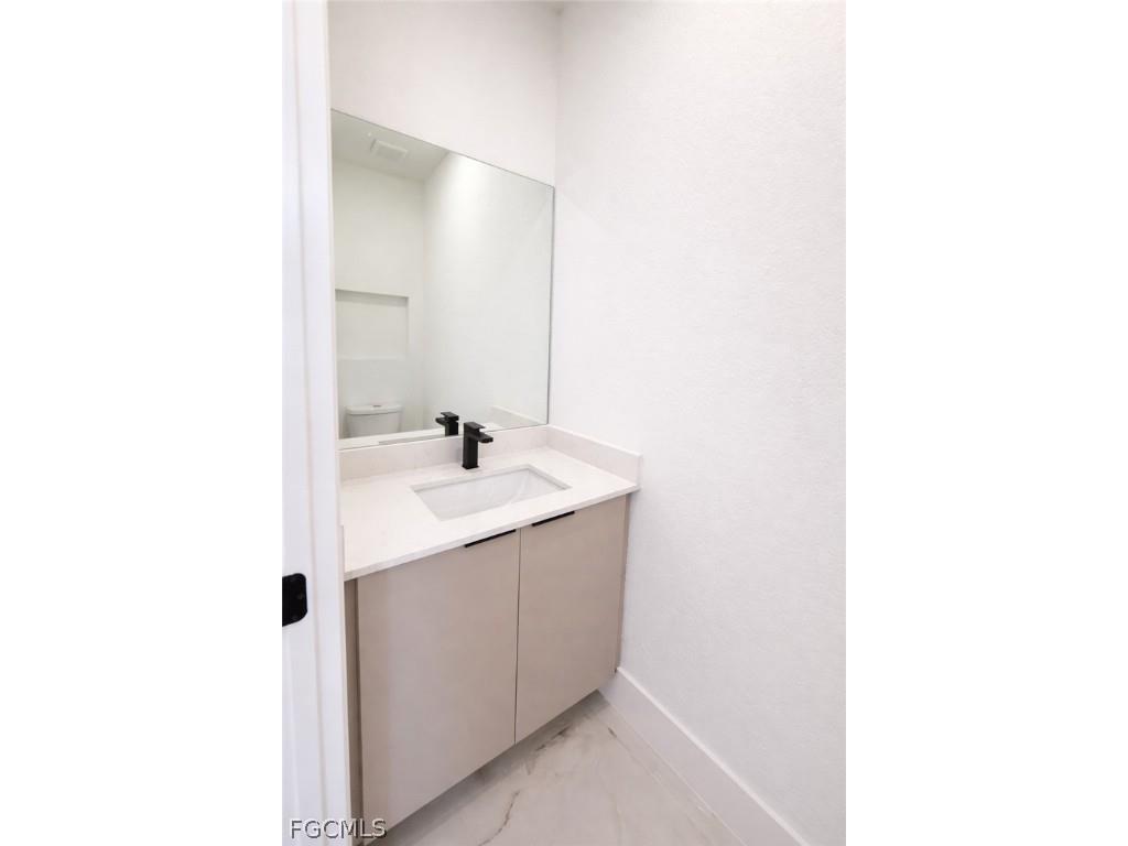 9005 Penny Circle Labelle FL 33935 2026009461 image24