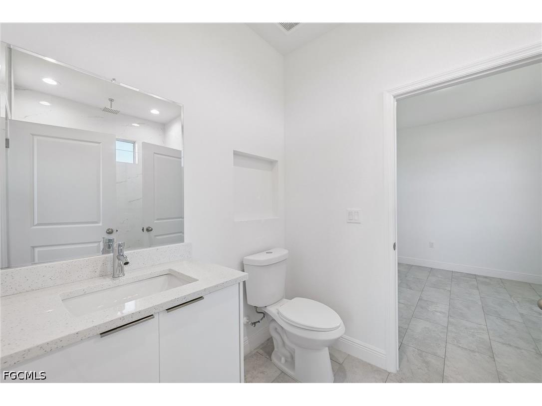 9006 S Castle Circle Labelle FL 33935 2026025998 image24