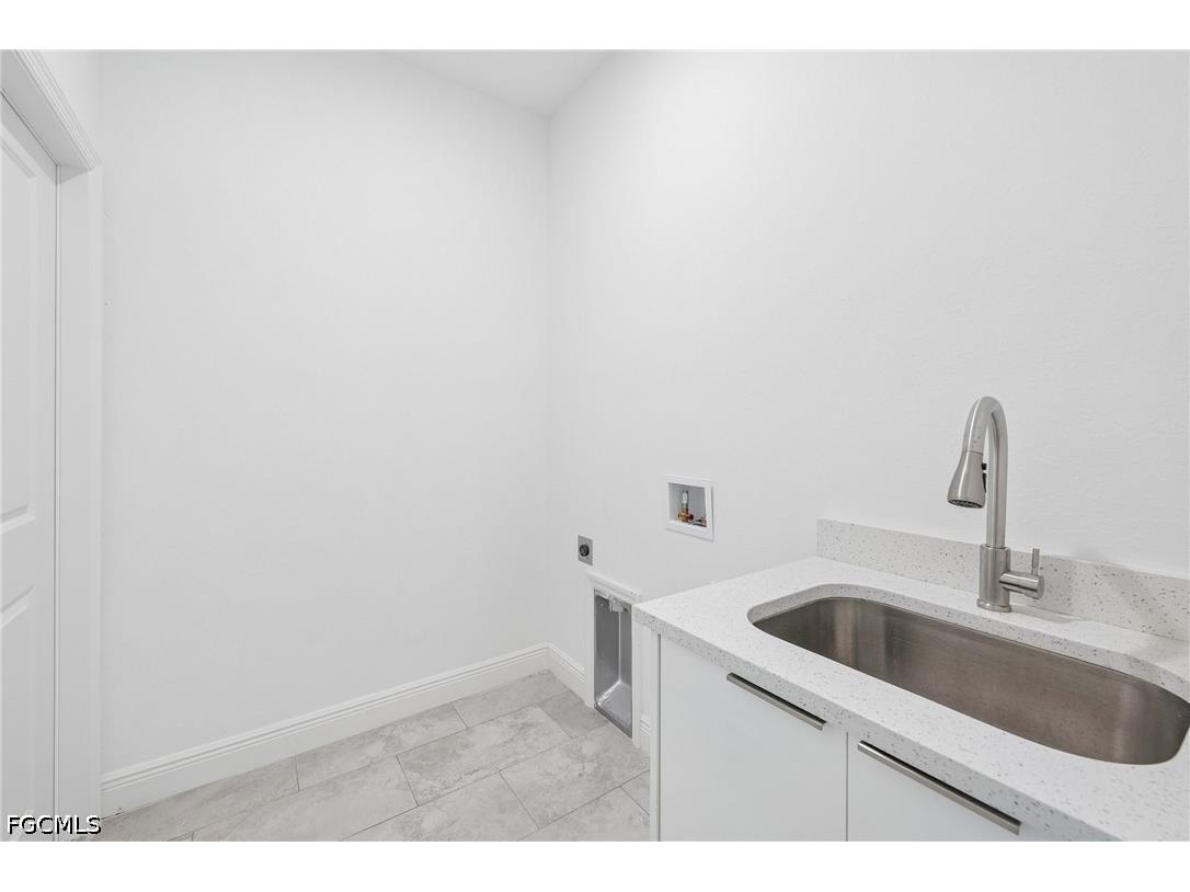 9006 S Castle Circle Labelle FL 33935 2026025998 image7
