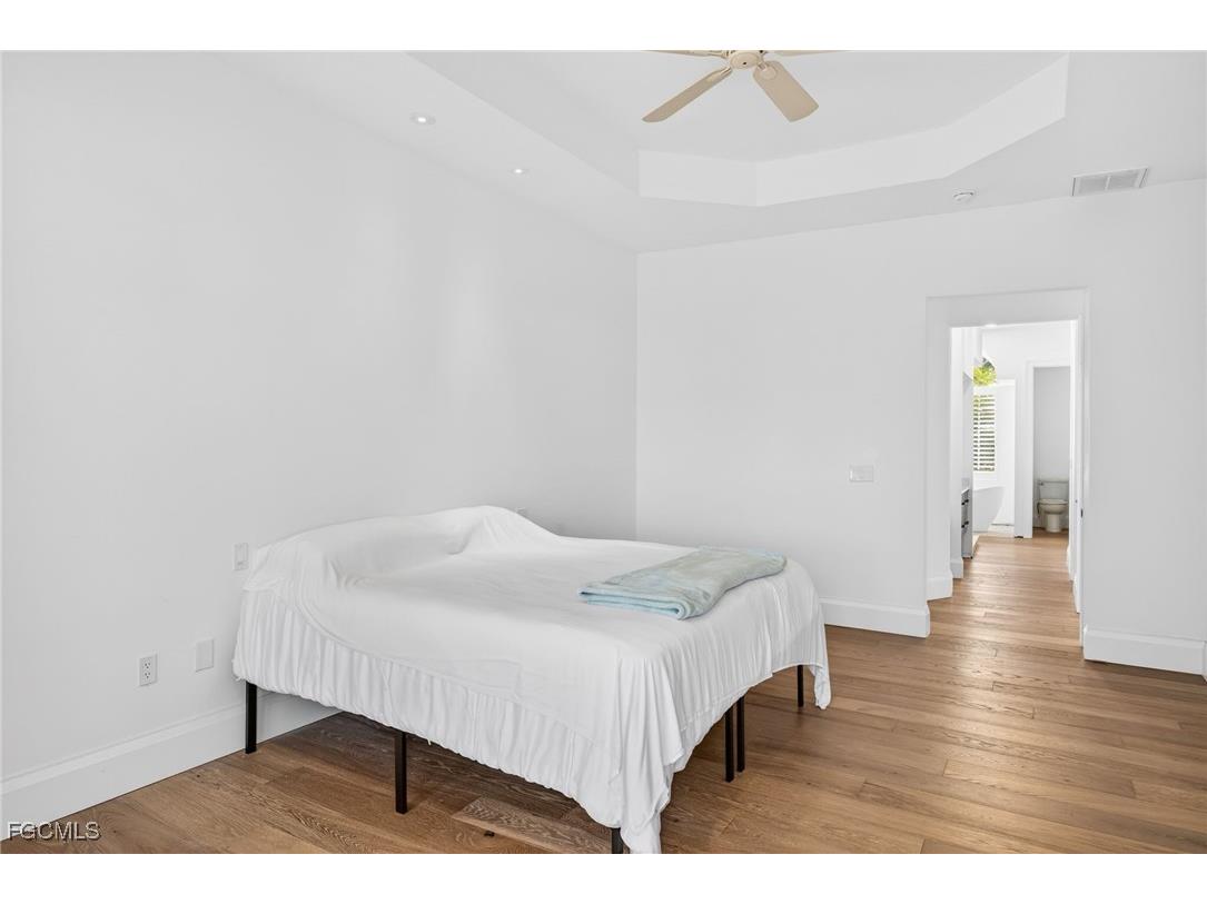 9008 Mockingbird Drive Sanibel FL 33957 2025026436 image15