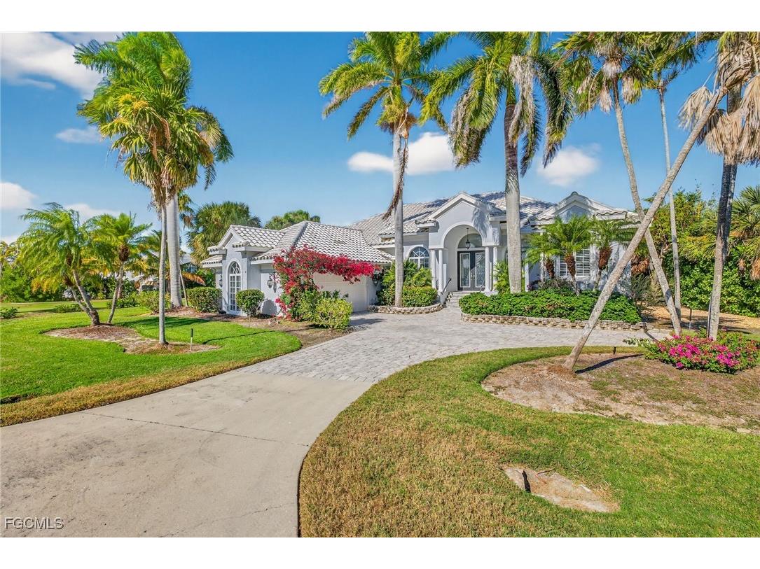 9008 Mockingbird Drive Sanibel FL 33957 2025026436 image2