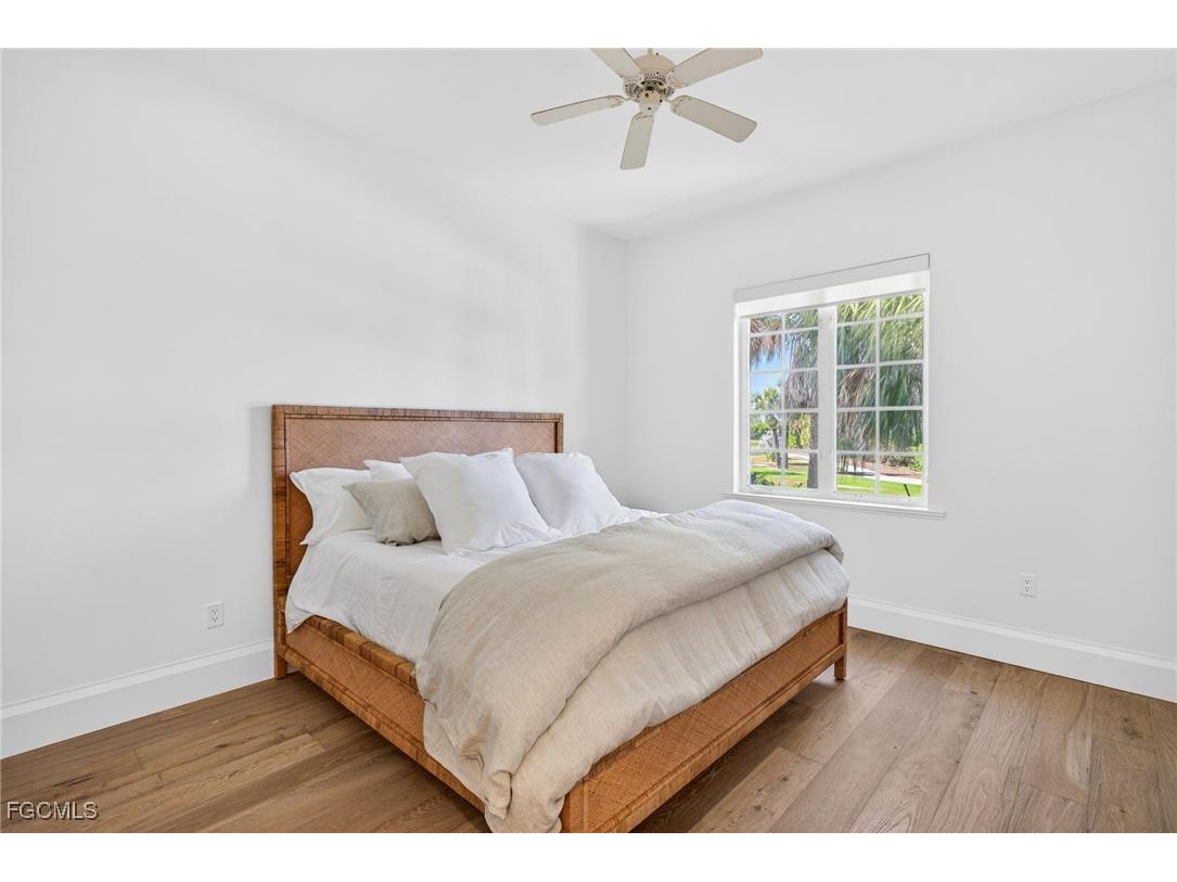 9008 Mockingbird Drive Sanibel FL 33957 2025026436 image23