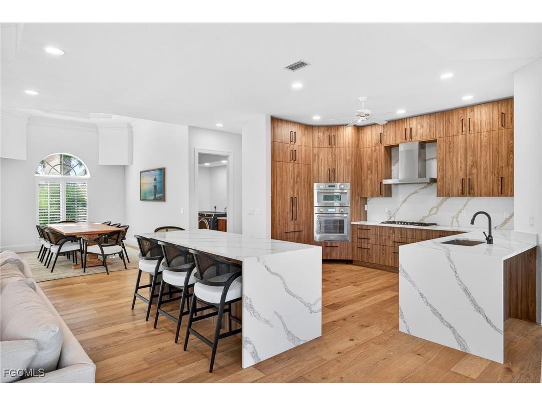 9008 Mockingbird Drive Sanibel FL 33957 2025026436 image9