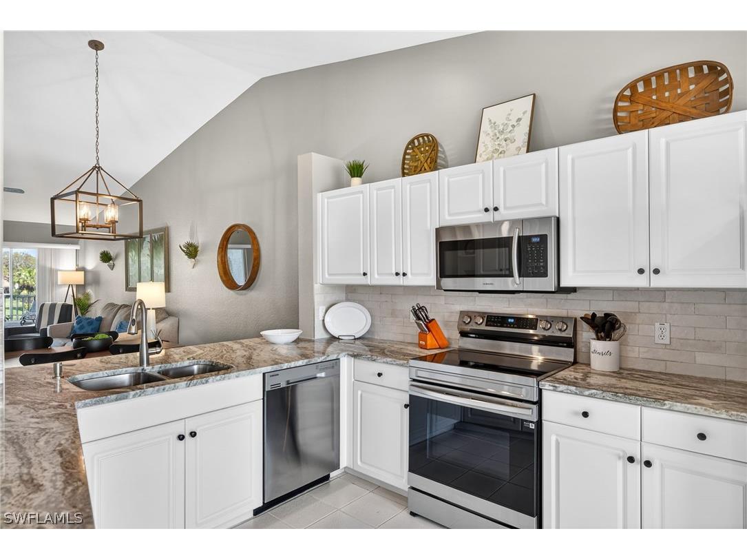 9009 Michael Circle #4 Naples FL 34113 226009540 image11