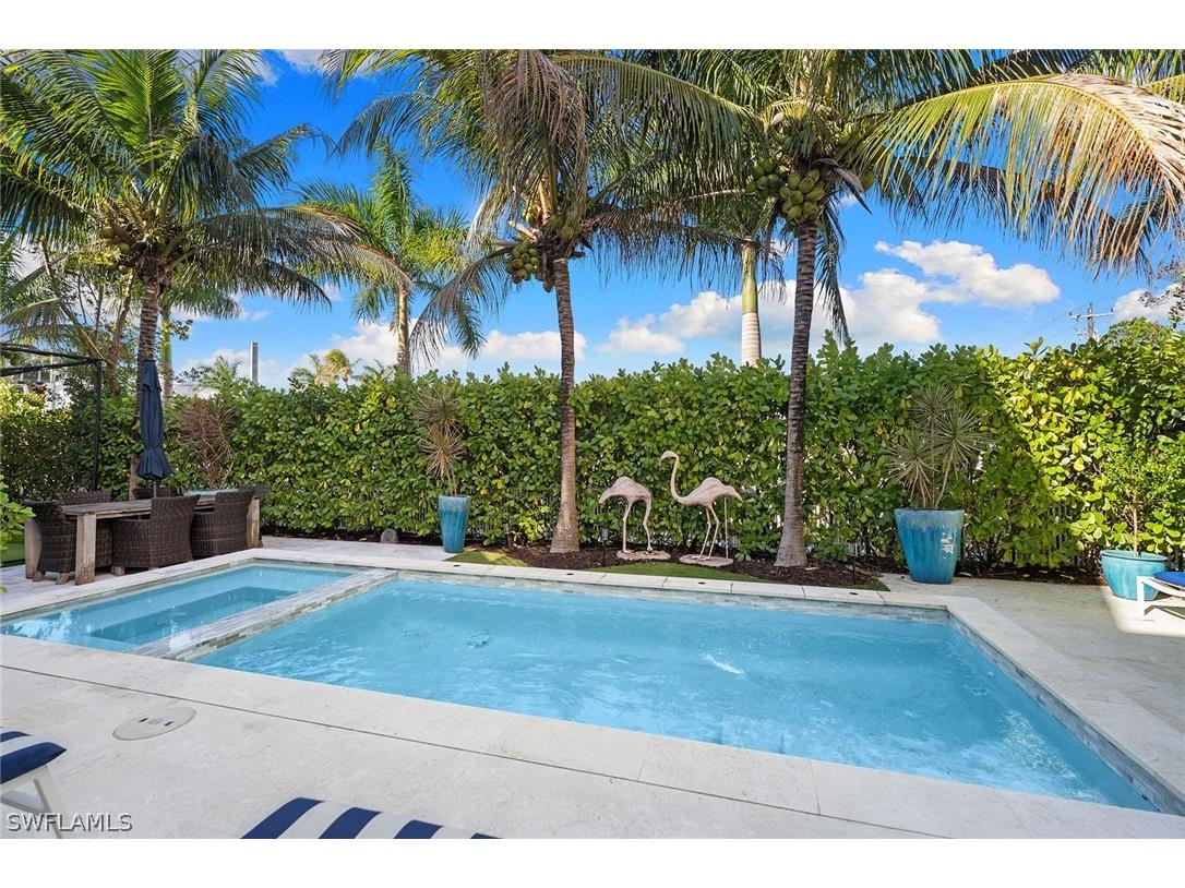 901 10th Avenue S Naples FL 34102 226009201 image24