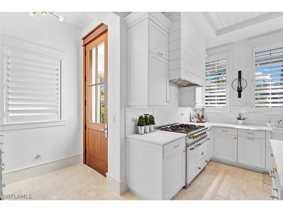 901 10th Avenue S Naples FL 34102 226009201 image3