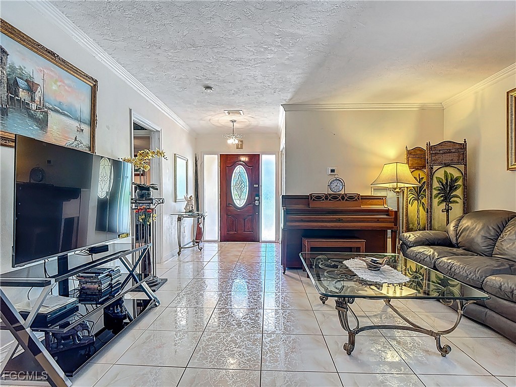 901 Arawak Avenue Marco Island FL 34145 2025004172 image9