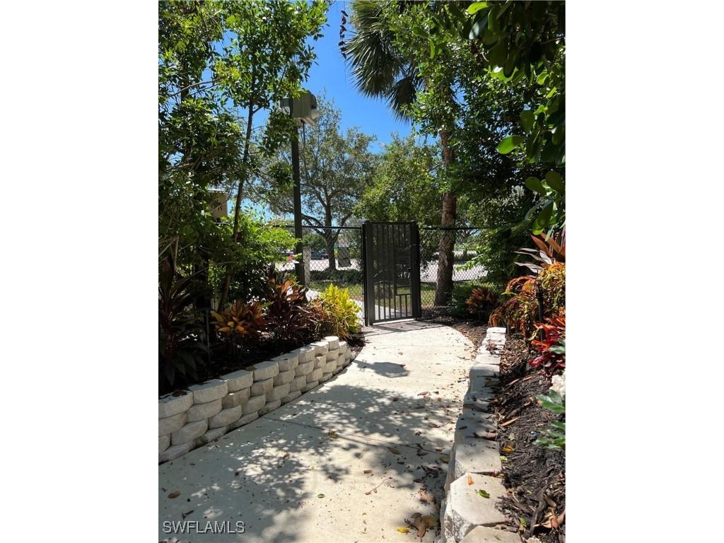 901 Egrets Run #4-102 Naples FL 34108 225075889 image24