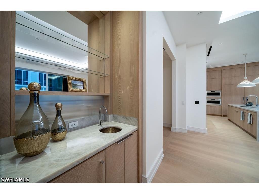 901 Gulf Shore Boulevard N #C-304 Naples FL 34102 226017527 image21