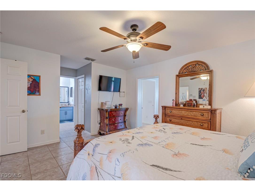 901 NW 3rd Place Cape Coral FL 33993 2026006076 image11