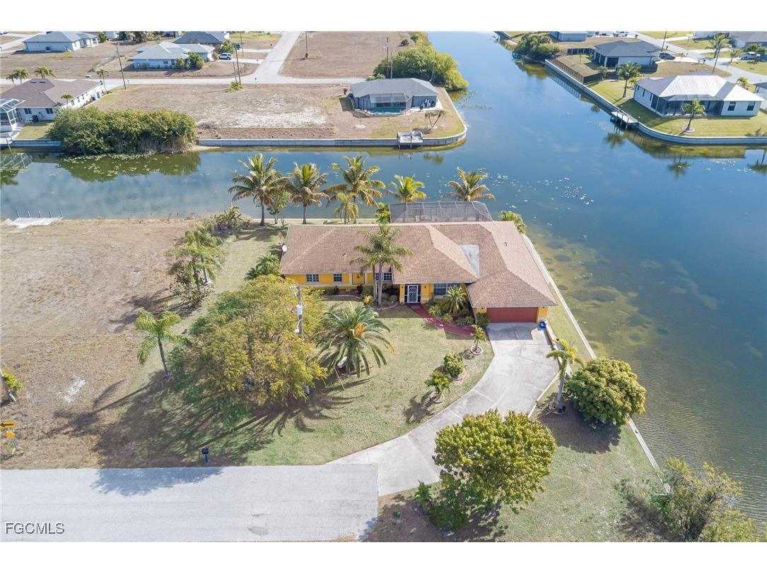 901 NW 3rd Place Cape Coral FL 33993 2026006076 image2