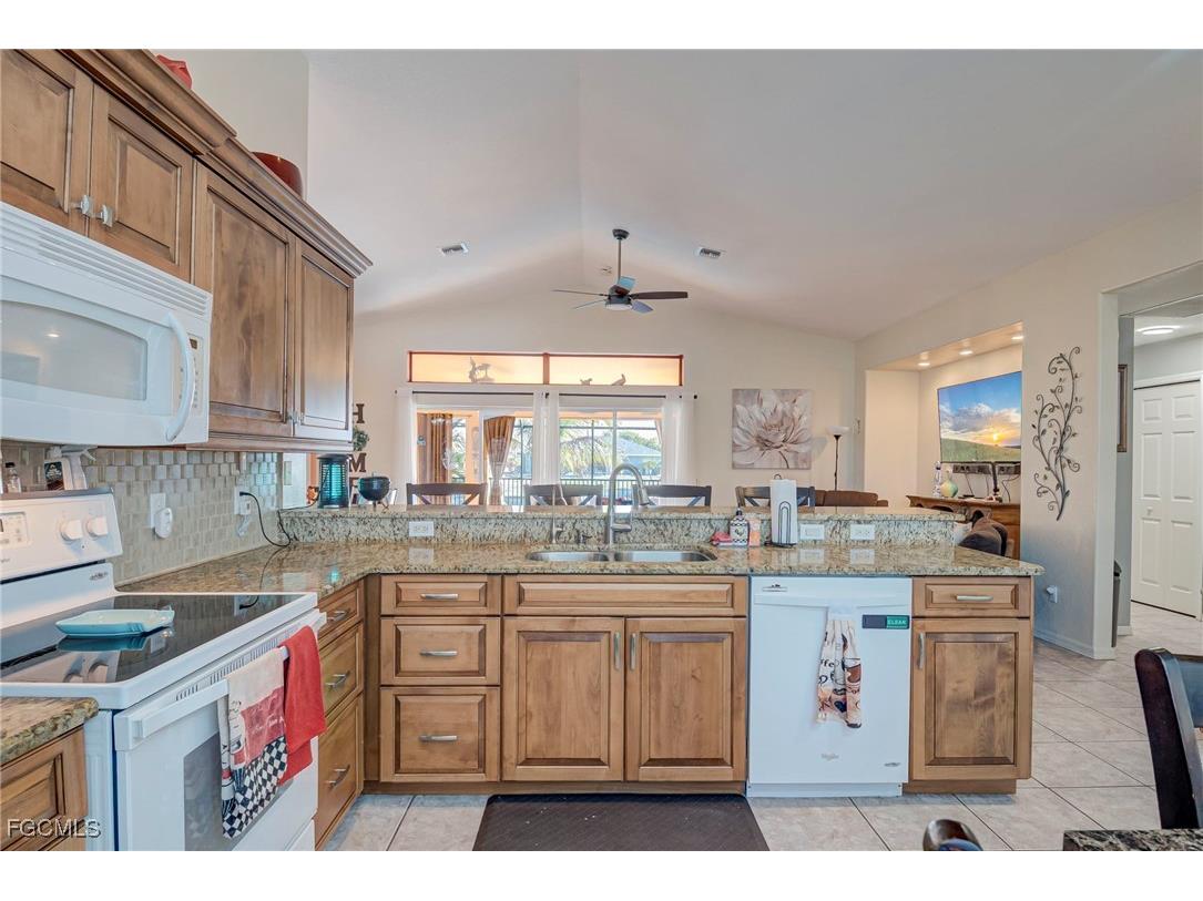 901 NW 3rd Place Cape Coral FL 33993 2026006076 image6