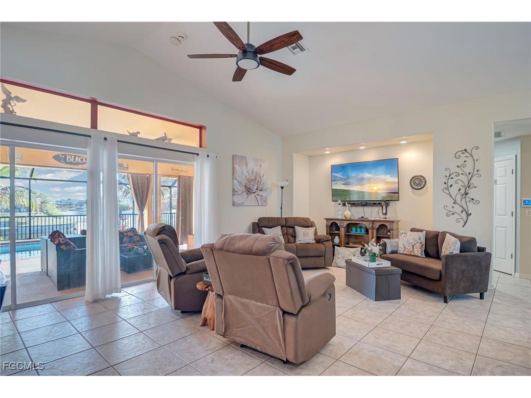 901 NW 3rd Place Cape Coral FL 33993 2026006076 image7