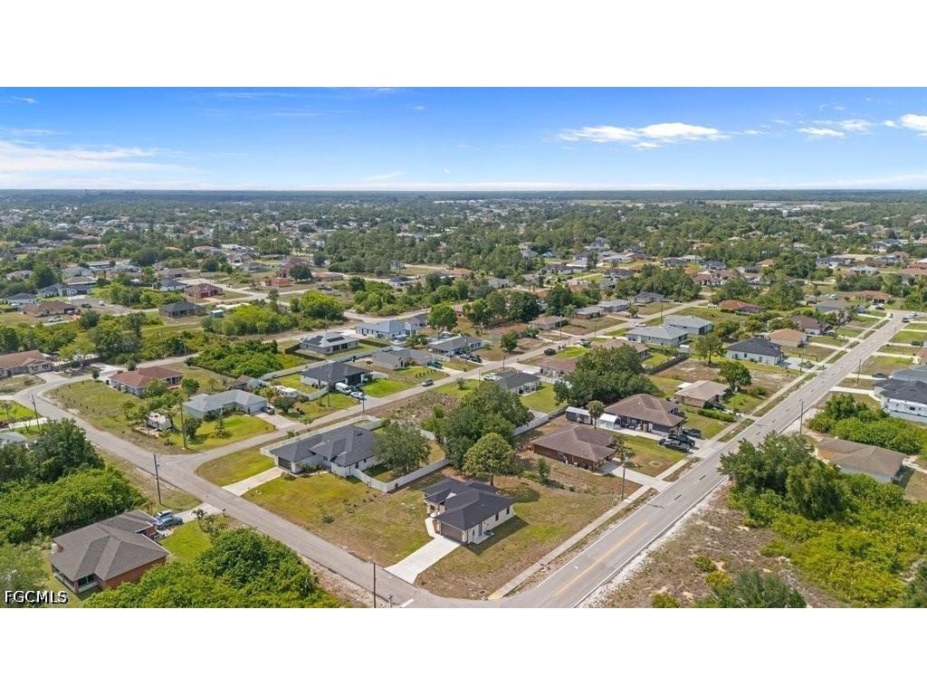 901 Sara Avenue N Lehigh Acres FL 33971 2026002991 image10