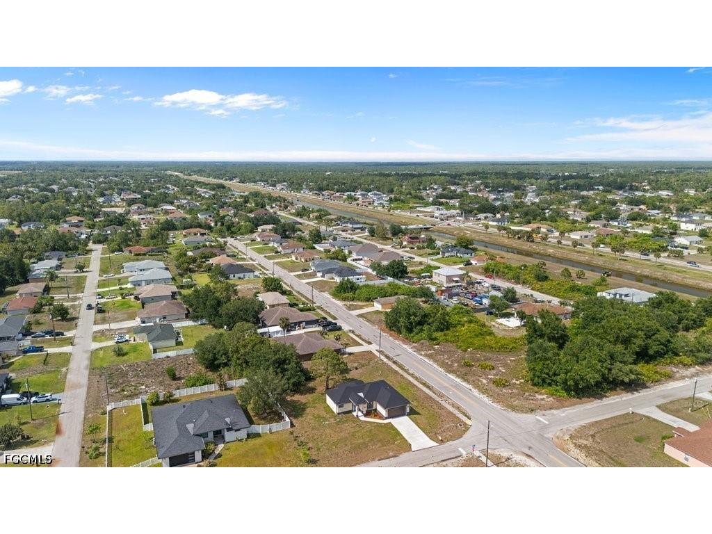901 Sara Avenue N Lehigh Acres FL 33971 2026002991 image12