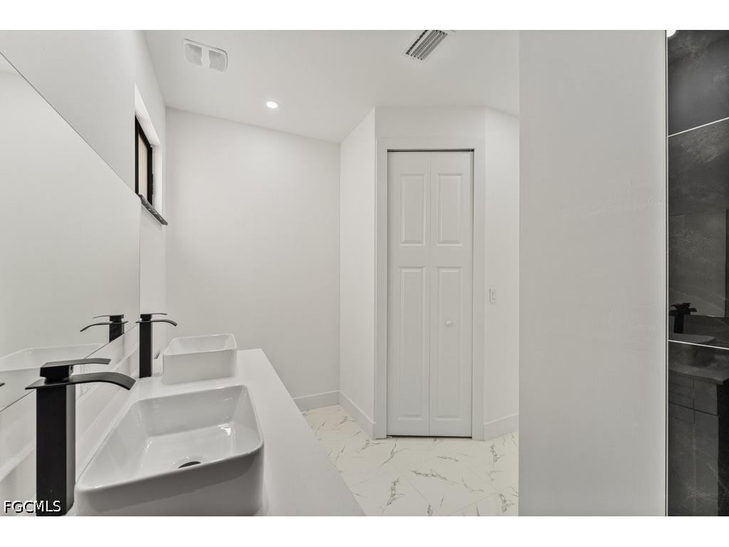 901 Sara Avenue N Lehigh Acres FL 33971 2026002991 image27