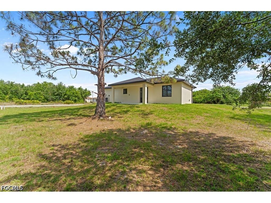 901 Sara Avenue N Lehigh Acres FL 33971 2026002991 image39
