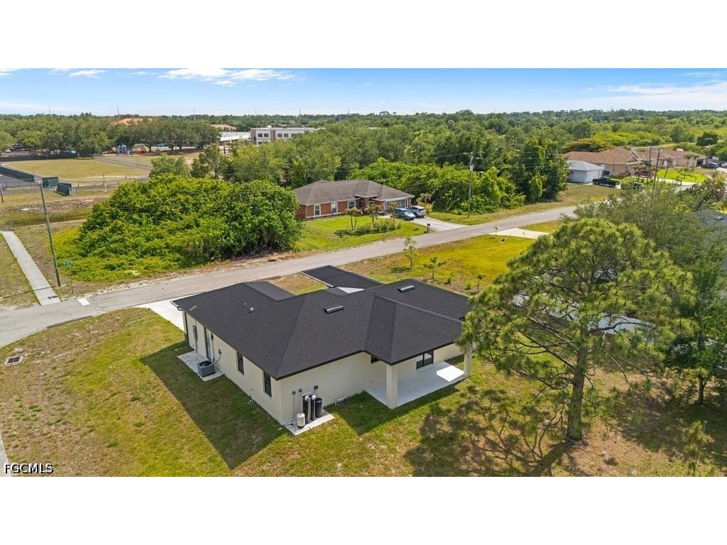 901 Sara Avenue N Lehigh Acres FL 33971 2026002991 image5
