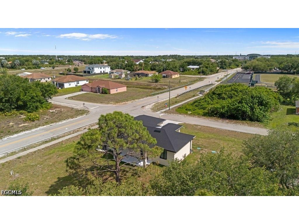 901 Sara Avenue N Lehigh Acres FL 33971 2026002991 image6