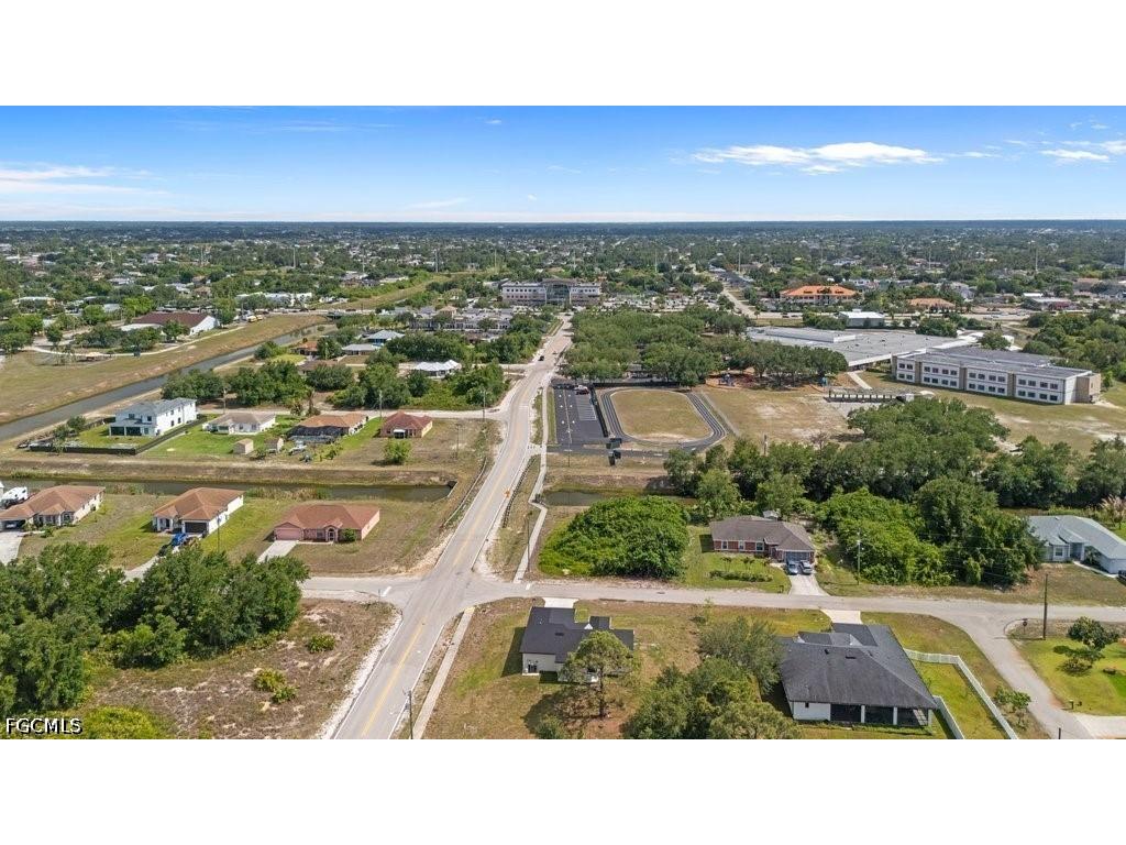 901 Sara Avenue N Lehigh Acres FL 33971 2026002991 image8