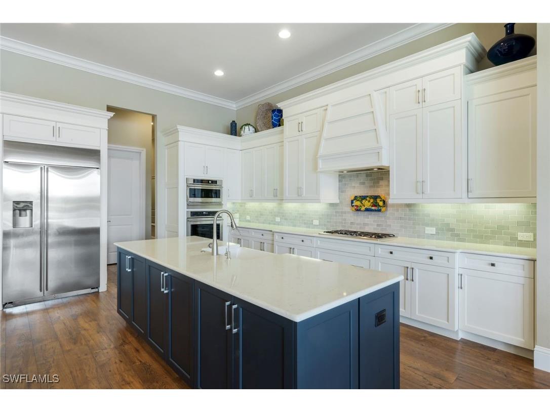 9010 Arrezo Court Naples FL 34119 225049738 image11