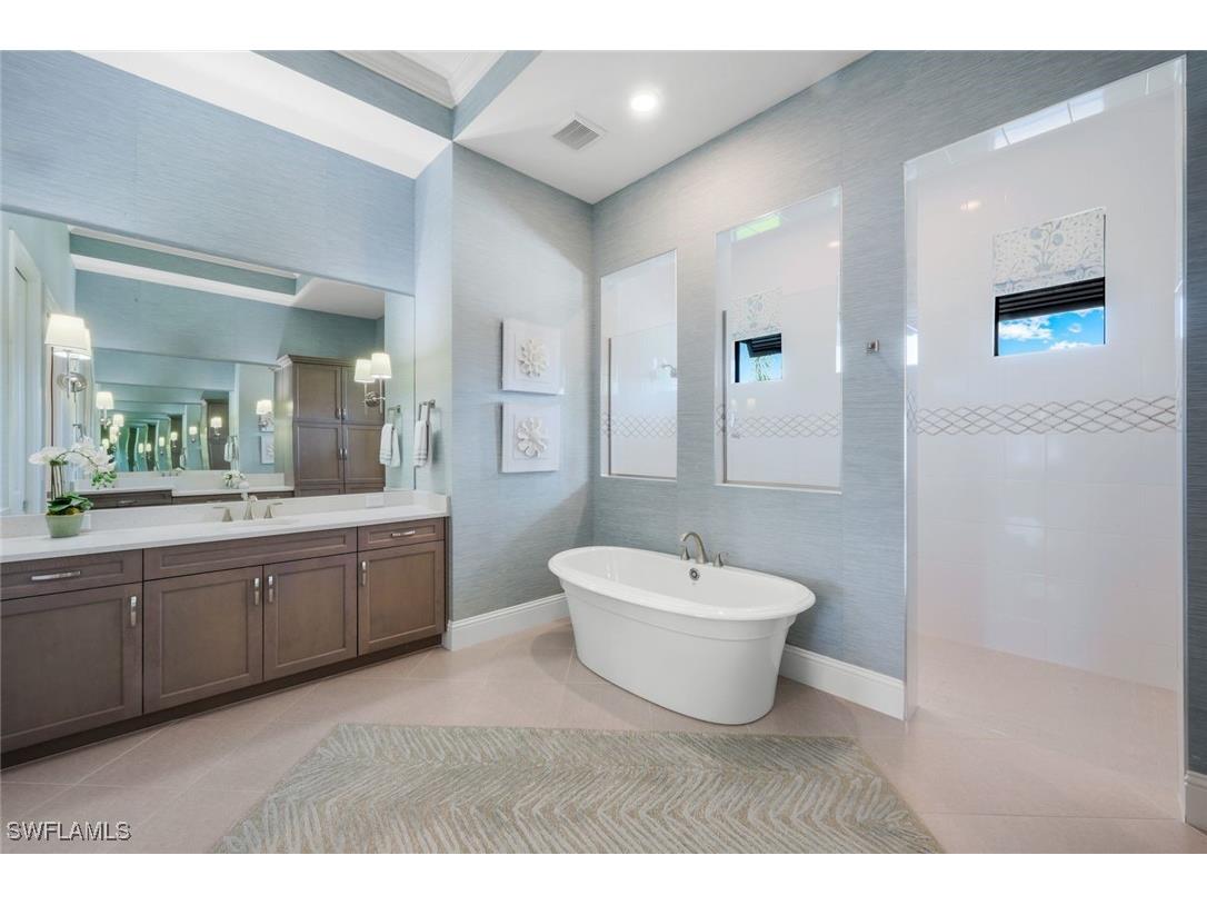 9010 Arrezo Court Naples FL 34119 225049738 image22