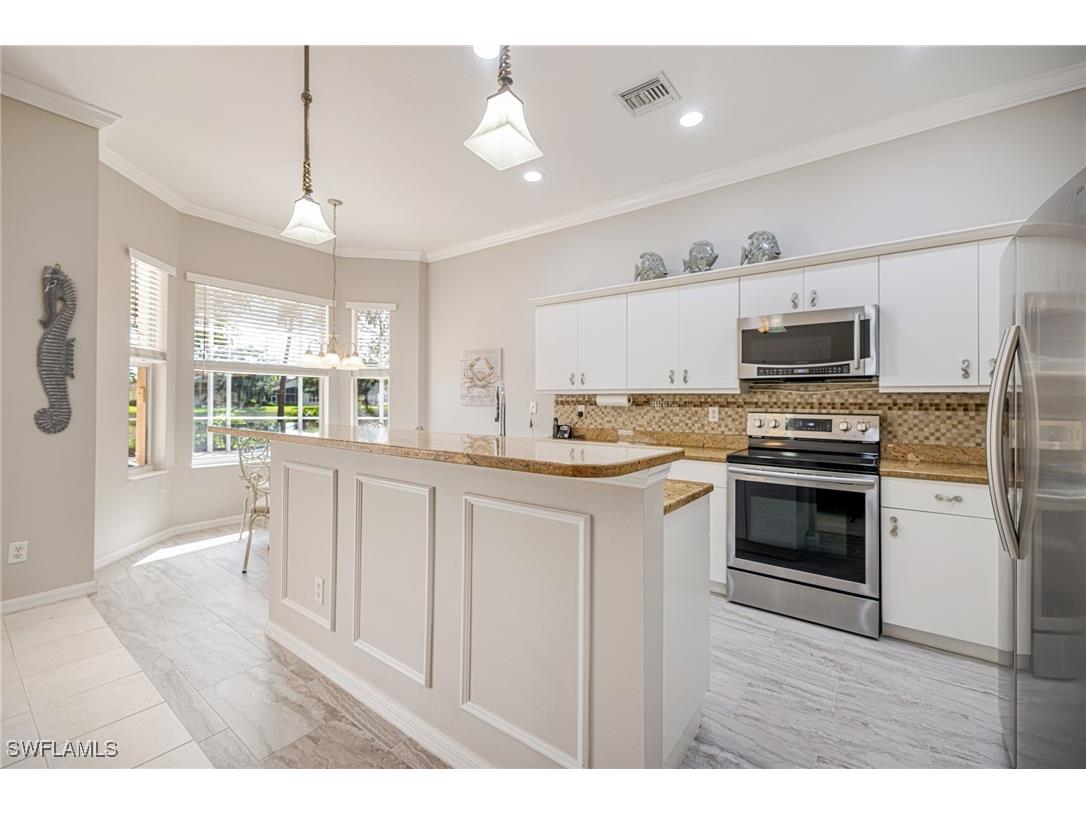 9011 Springview Loop Estero FL 33928 225070176 image13