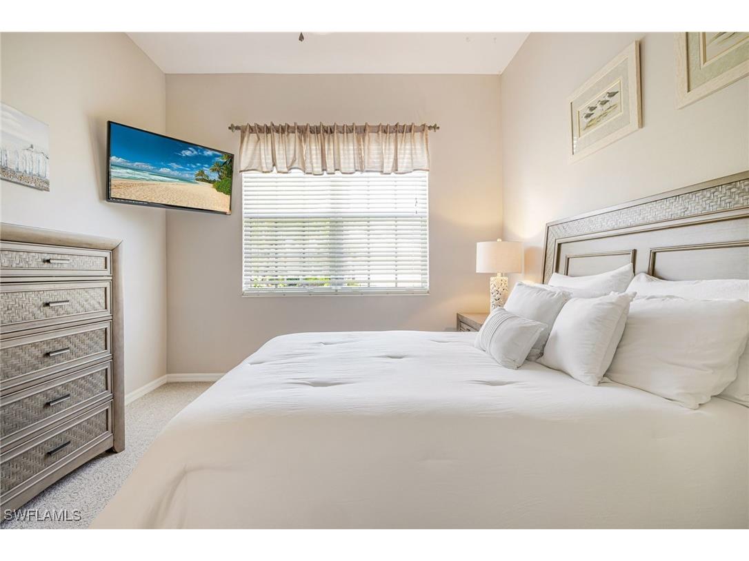 9011 Springview Loop Estero FL 33928 225070176 image22