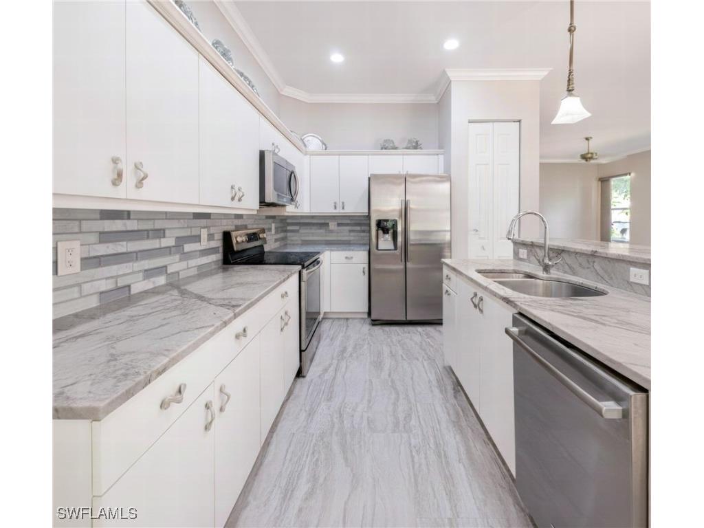 9011 Springview Loop Estero FL 33928 225070176 image33