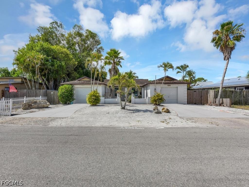 9010/9012 Carolina Street Bonita Springs FL 34135 2026021750 image2