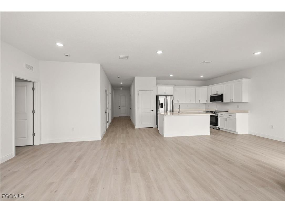 9013 Largo Circle Labelle FL 33935 2025022777 image3