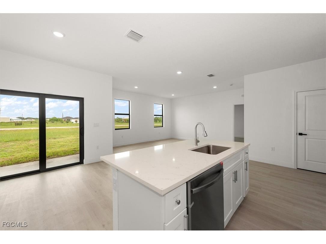 9013 Largo Circle Labelle FL 33935 2025022777 image9