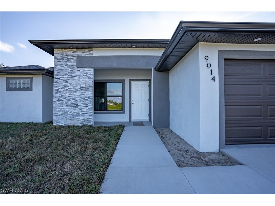 9014 E Castle Circle Labelle FL 33935 223088579 image1