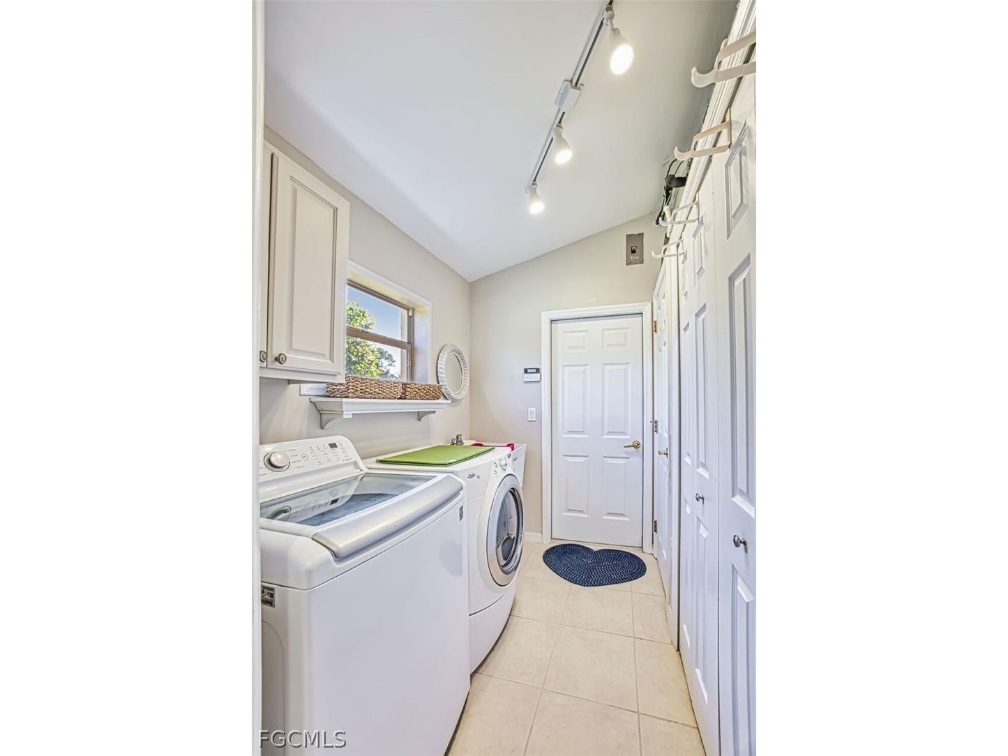 9014 Shadow Glen Way Fort Myers FL 33913 2026011171 image32