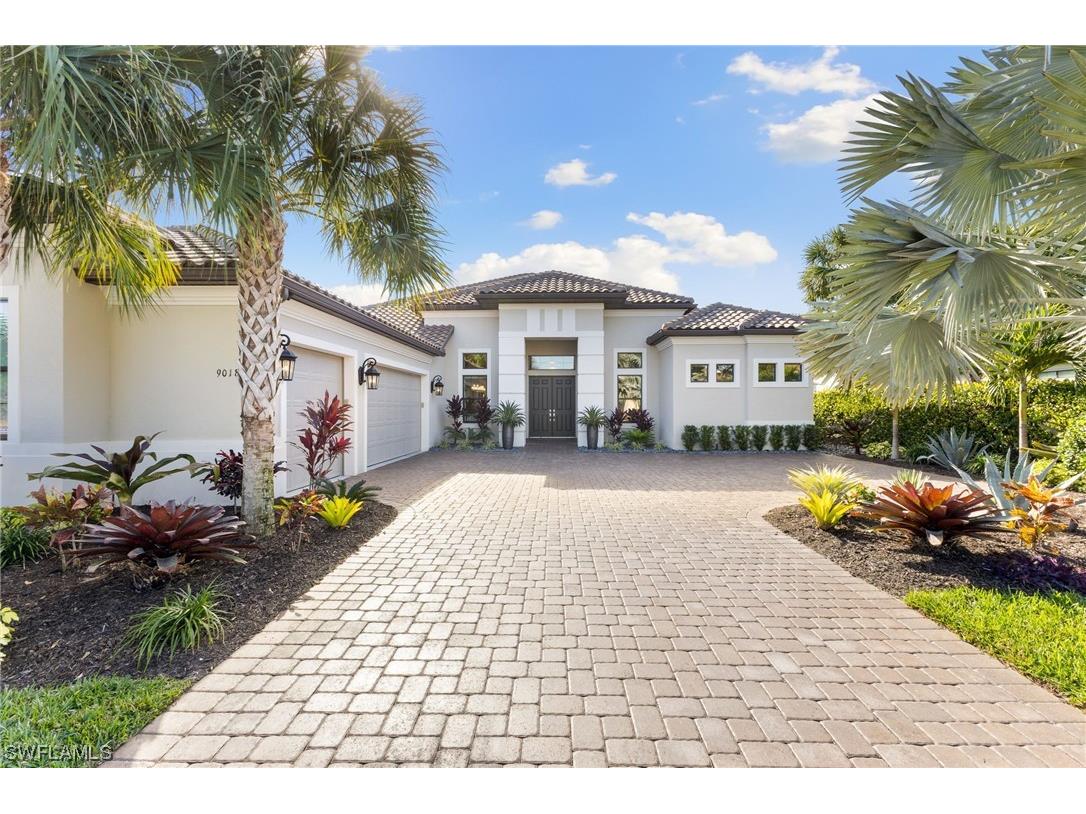 9018 Sorreno Court Naples FL 34119 224010726 image1