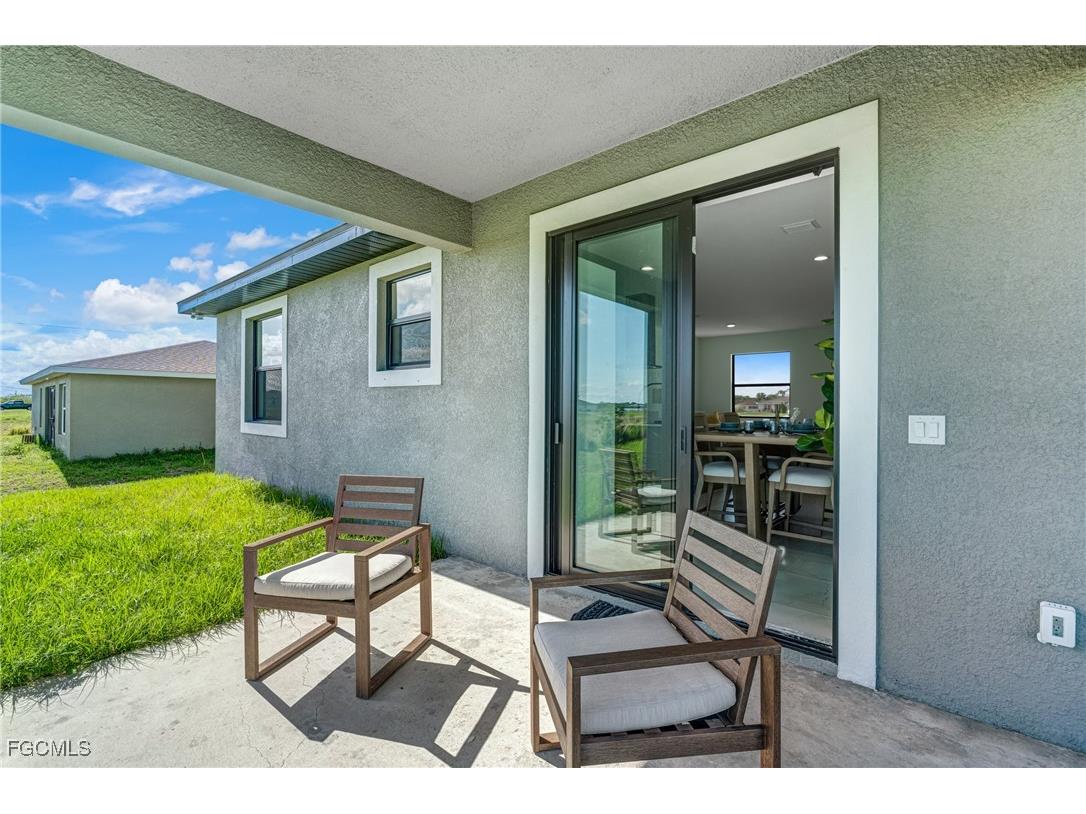 9018 W Castle Circle Labelle FL 33935 2025015472 image21