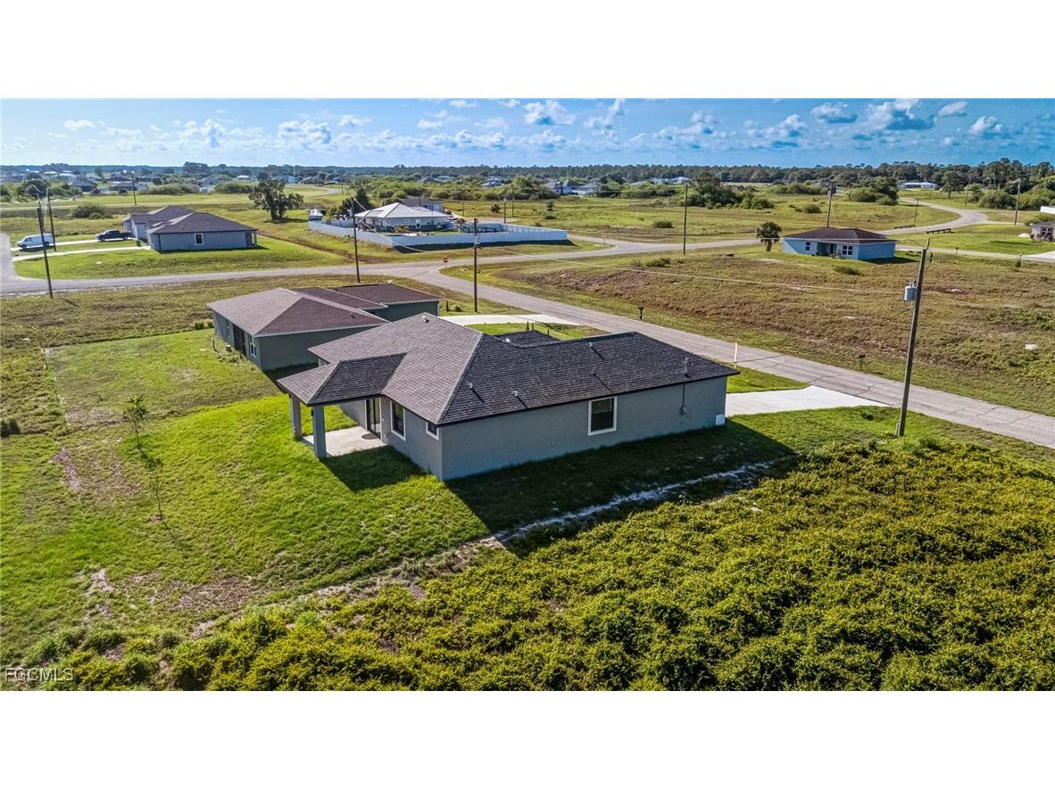 9018 W Castle Circle Labelle FL 33935 2025015472 image24