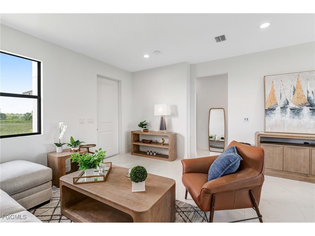 9018 W Castle Circle Labelle FL 33935 2025015472 image4