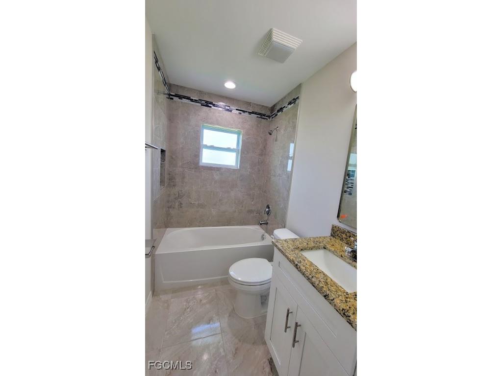 9019 E Crow Circle Labelle FL 33935 2025005330 image10