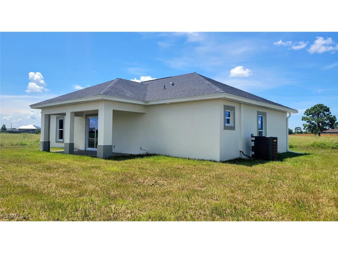 9019 E Crow Circle Labelle FL 33935 2025005330 image2