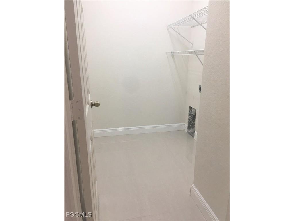 9019 Gladiolus Preserve Circle Fort Myers FL 33908 2025010142 image6