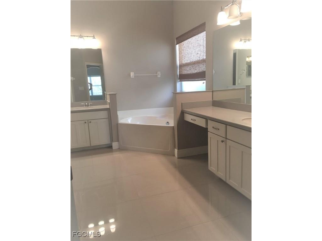 9019 Gladiolus Preserve Circle Fort Myers FL 33908 2025010142 image8