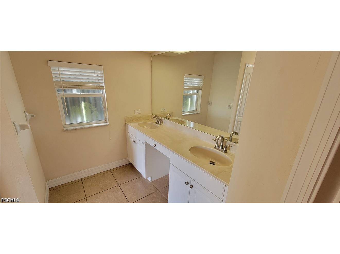 902 SW 21st Lane Cape Coral FL 33991 2026025149 image14